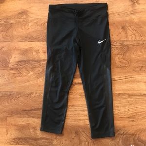 Nike Dri-Fit Medium Black Capris